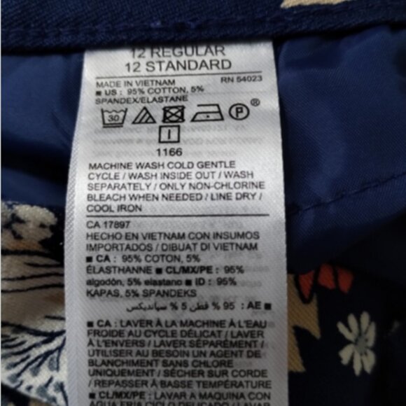 Old Navy Pixie Mid Rise Pants Size 12 Floral Secret Slim Pockets Blue Stretch - Picture 4 of 11